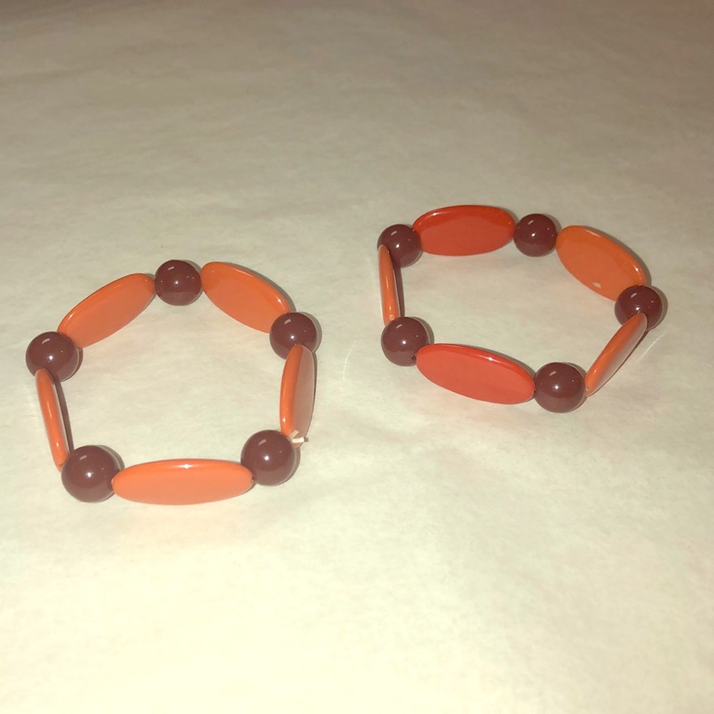 Stretchy bracelets